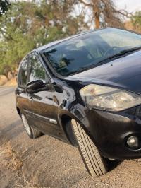 سيارات-renault-clio-3-2011-night-and-day-البرواقية-المدية-الجزائر