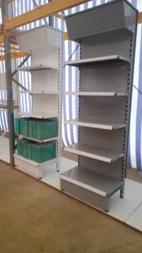 Rayonnage / Etagère / Etagere / Gondole 