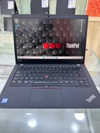 THINKPAD P43s  CORE : i5 / 08 eme    DISC : 512 GB  (SSD) RAM : 16 GB   