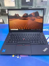 THINKPAD E14 CORE : Intel i5 - 1135G7  DISC : 256 GB  RAM : 16GB