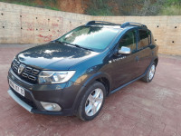 voitures-dacia-sandero-2017-tizi-ouzou-algerie