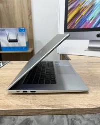 HUAWEI MATEBOOK D15