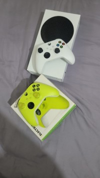 أجهزة-ألعاب-الفيديو-xbox-series-s-2-manette-وادي-جر-البليدة-الجزائر