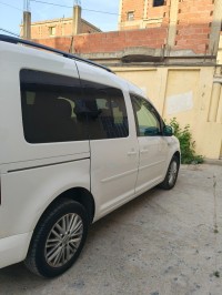 سيارات-volkswagen-caddy-2017-الكاليتوس-الجزائر
