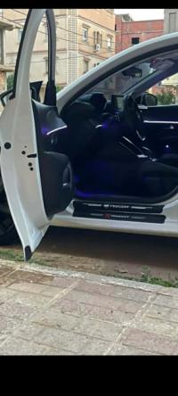 سيارات-peugeot-208-2022-الجزائر-وسط