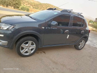 voitures-dacia-sandero-2017-stepway-ahl-el-ksar-bouira-algerie