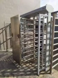 Tourniquet tripode 