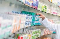 medecine-sante-vendeuse-en-pharmacie-bordj-el-bahri-alger-algerie