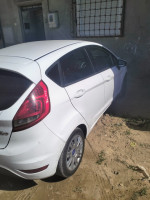 citadine-ford-fiesta-2012-sidi-amar-annaba-algerie