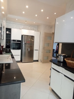 appartement-vente-f5-alger-hydra-algerie