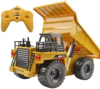 Bulldozer et camion telecomande 