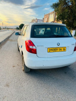 voitures-skoda-fabia-2014-beni-messous-alger-algerie