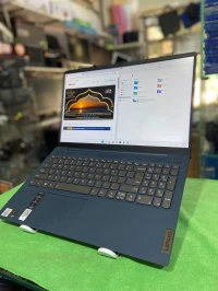 Lenovo IdeaPad 5 15" I7 10TH 12go-512gb-iris plus 