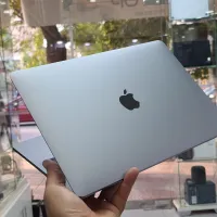 MacBook Pro TouchBar 2019 . i5 . 8Gb Ram . 256Gb ssd . cycle : 150 