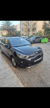 سيارات-kia-rio-2018-nouvelle-باب-الزوار-الجزائر