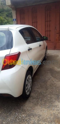 voitures-toyota-yaris-2017-bouira-algerie