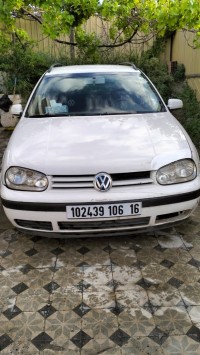 سيارات-volkswagen-golf-4-2006-الجزائر-وسط
