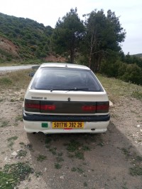 voitures-renault-19-1992-ksar-boukhari-medea-algerie