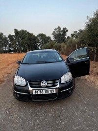سيارات-volkswagen-jetta-2007-الصومعة-البليدة-الجزائر