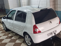 voitures-renault-clio-campus-2013-bye-bir-kasdali-bordj-bou-arreridj-algerie