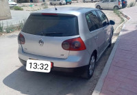 voitures-volkswagen-golf-5-2008-annaba-algerie