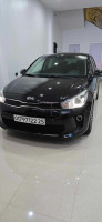 voitures-kia-rio-2022-ex-constantine-algerie