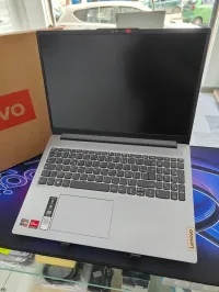 Lenovo IdeaPad Slim 3  Ryzen 7 7730U 16Go 512SSD 15,6'' FHD JAMAIS UTILISÉ