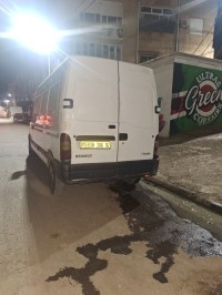 السيارات-النفعية-renault-master2-22-2006-باب-الزوار-الجزائر
