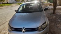 سيارات-volkswagen-polo-sedan-2014-سيقوس-أم-البواقي-الجزائر