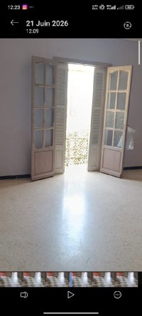 شقة-كراء-طابق-فيلا-غرفتين-3-غرف-الجزائر-الخرايسية