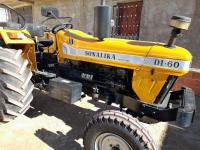 tracteurs-d60-sonalika-2012-abou-el-hassan-chlef-algerie