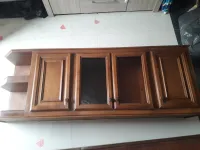 element de cuisine en bois rouge