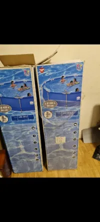 Piscine avec pompes 