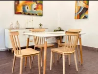 Table Scandinave avec les chaise Paris