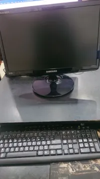 Ecran samsung 17'
