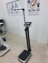Pese Personne avec toise pour salle de sport