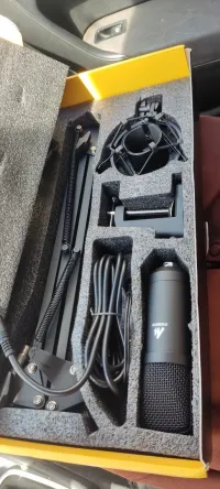 Microphone a condensateur maono