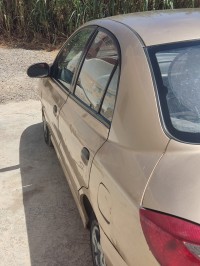 سيارات-kia-rio-5-portes-2002-مروانة-باتنة-الجزائر