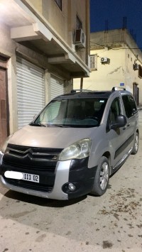 سيارات-citroen-berlingo-2011-الشلف-الجزائر