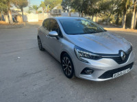 voitures-renault-clio-5-2022-zen-alger-centre-algerie