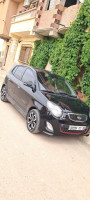 mini-citadine-kia-picanto-2011-style-tazoult-batna-algerie