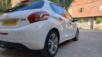سيارات-peugeot-208-2014-الجلفة-الجزائر
