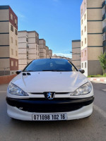 voitures-peugeot-206-2002-souidania-alger-algerie