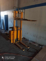 materiel-electrique-gerbeur-u-lift-ouaguenoun-tizi-ouzou-algerie