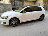 moyenne-berline-volkswagen-golf-7-2014-bouzareah-alger-algerie