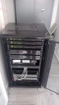 Réseau informatique téléphonique 
