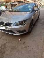 moyenne-berline-seat-leon-2019-fr-bir-el-djir-oran-algerie