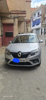 voitures-renault-symbol-2017-bejaia-algerie