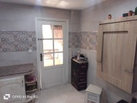 شقة-بيع-غرفتين-وهران-عين-الترك-الجزائر