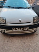 voitures-renault-clio-2-2001-ain-defla-algerie